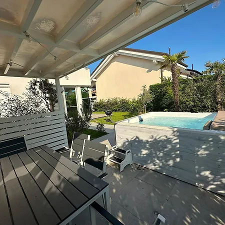 Jesolo Beach Villa * ليدو دي يسولو