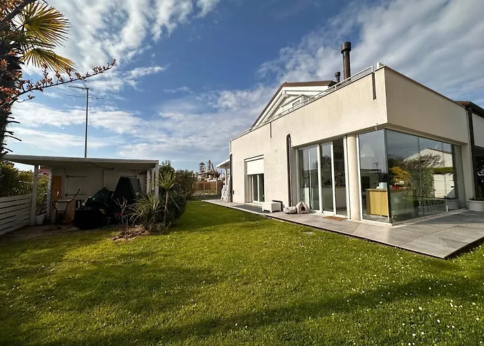 بيت للعطل Jesolo Beach Villa *