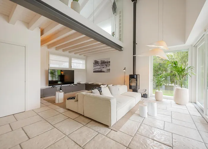 Jesolo Beach Villa ليدو دي يسولو