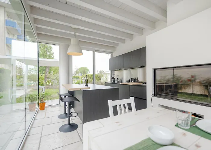 Jesolo Beach Villa ليدو دي يسولو