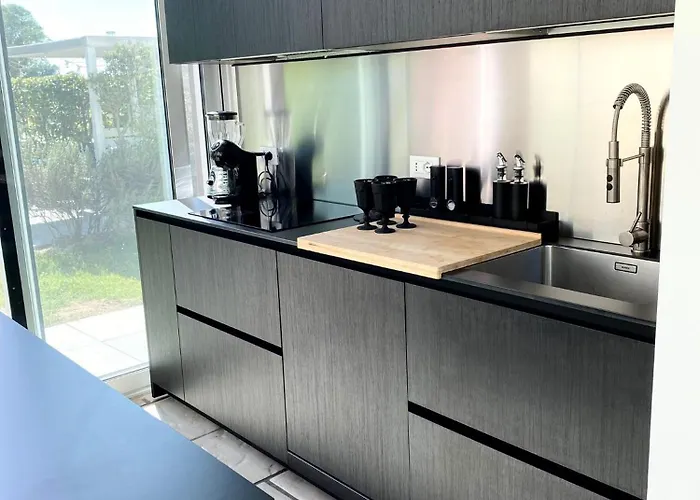 Jesolo Beach Villa * ليدو دي يسولو