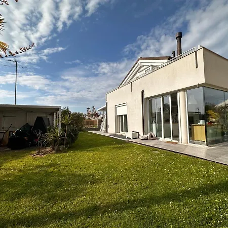Vakantiehuis Jesolo Beach Villa *